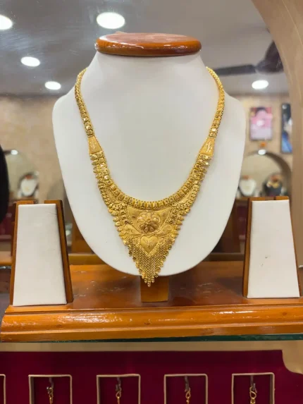 Choker Necklace
