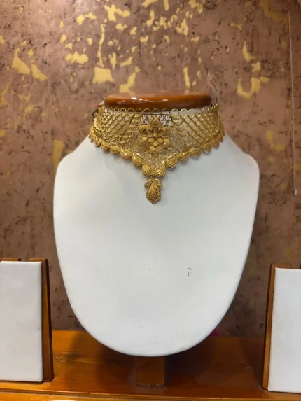 Choker Necklace